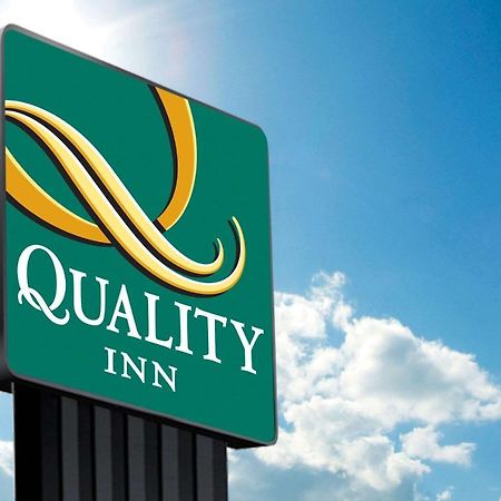 Quality Inn Монтигъл Екстериор снимка