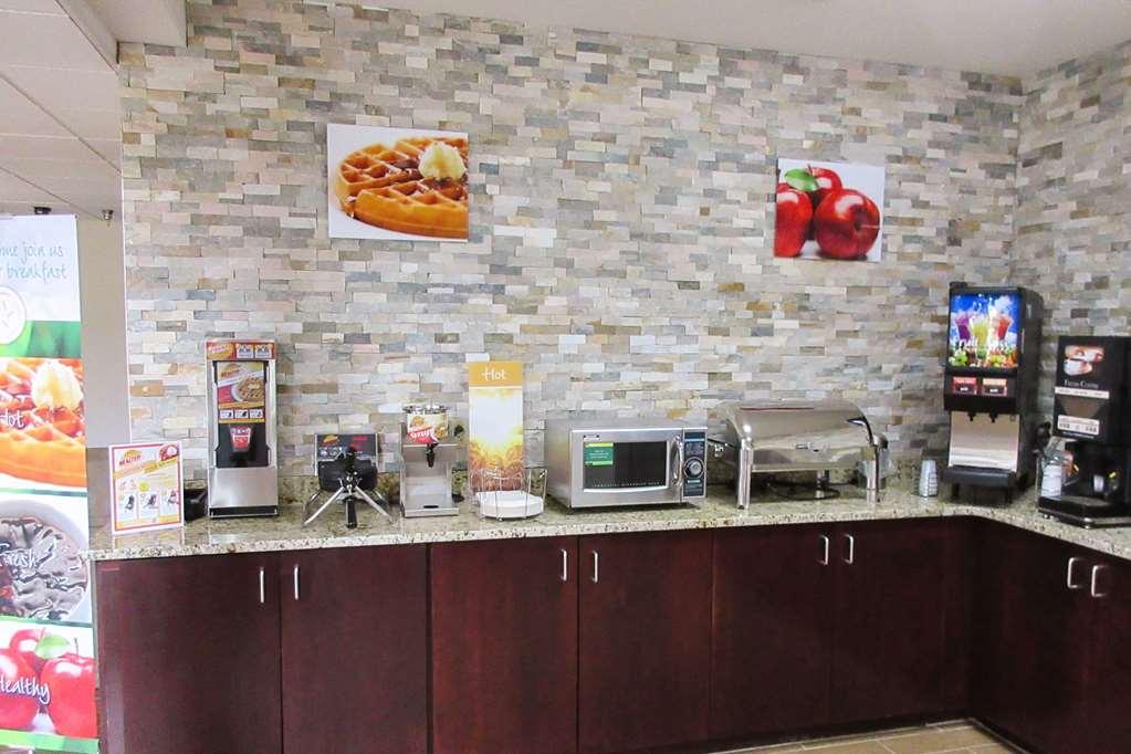 Quality Inn Монтигъл Ресторант снимка